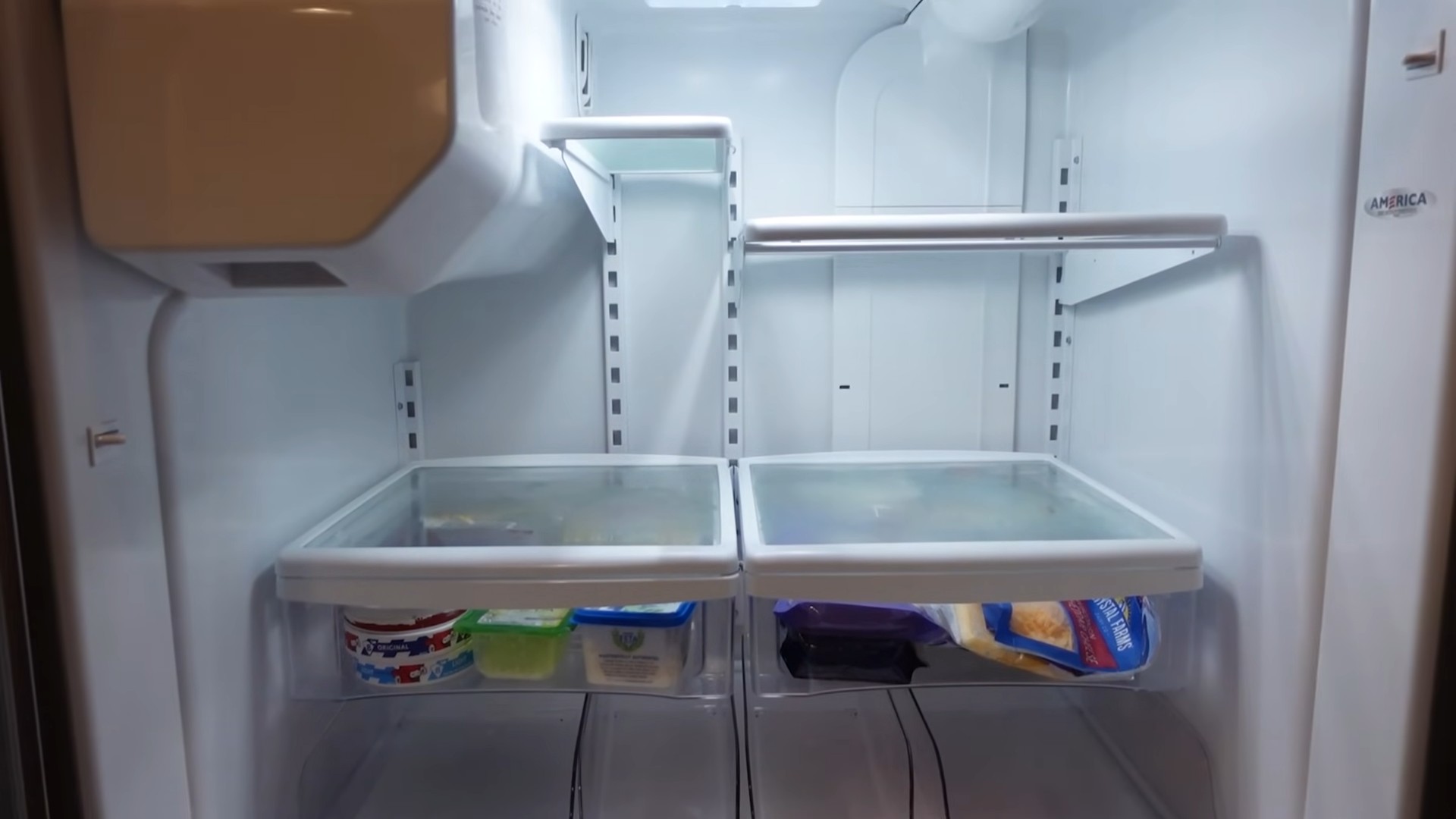 Clean Fridge Quickly