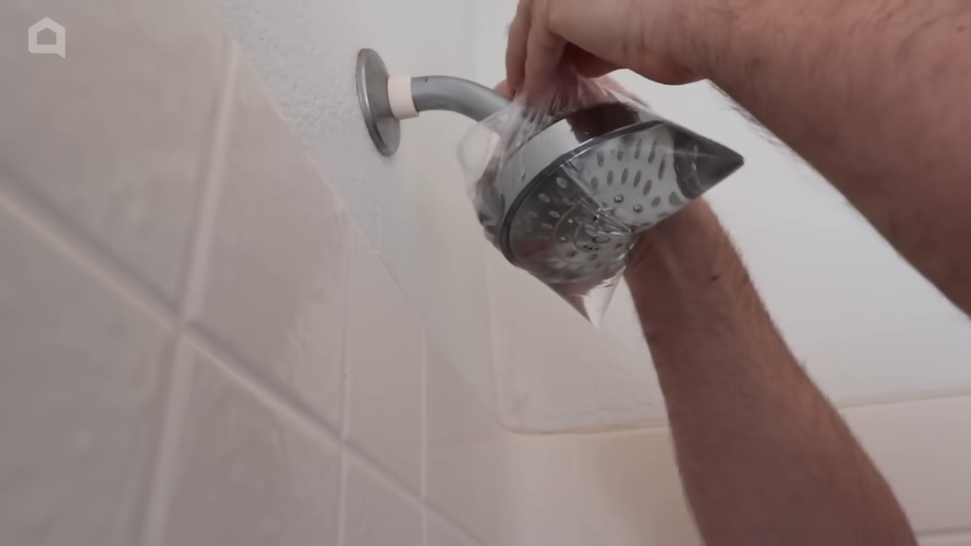 DIY Vinegar Cleaning Hacks